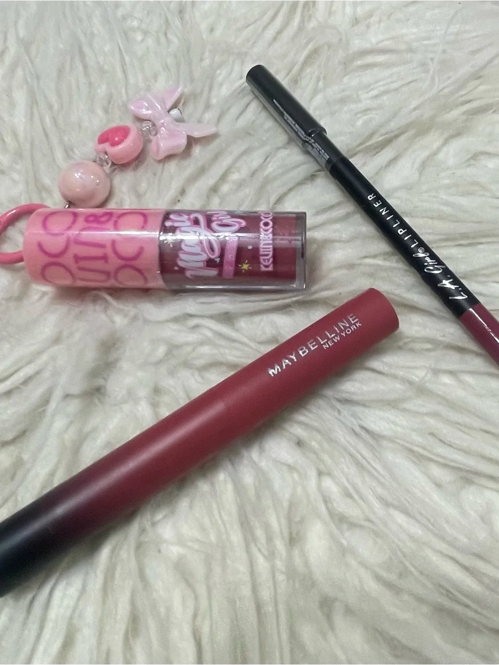 Ale-Hop Pink Gift Set with Maybelline Lipstick & L.A. Girl Lipliner